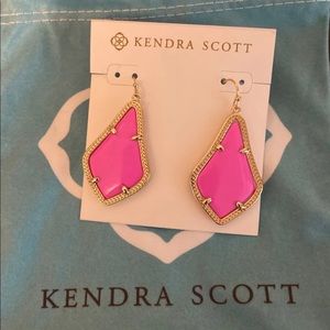 Brand New Never Worn Kendra Scott Alex Earrings
